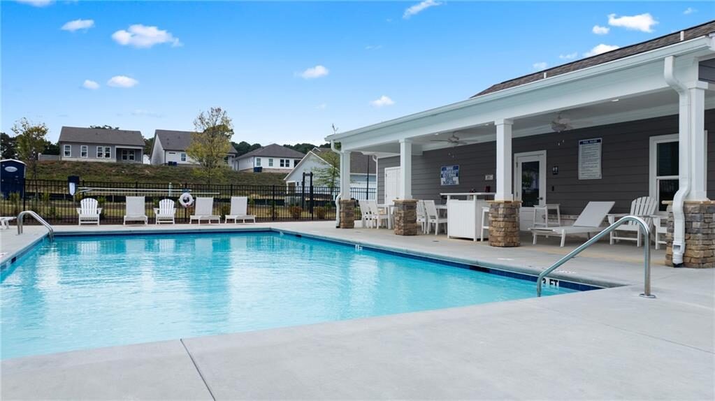 Clubhouse and pool in Kelly Preserve, Loganville