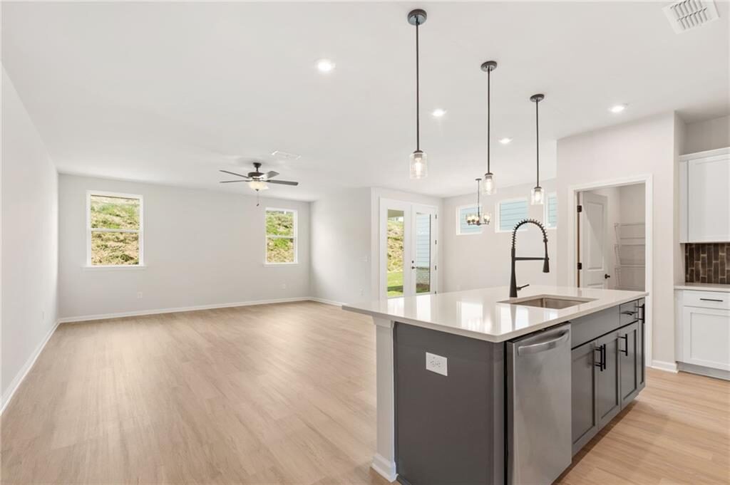 Kitchen with island