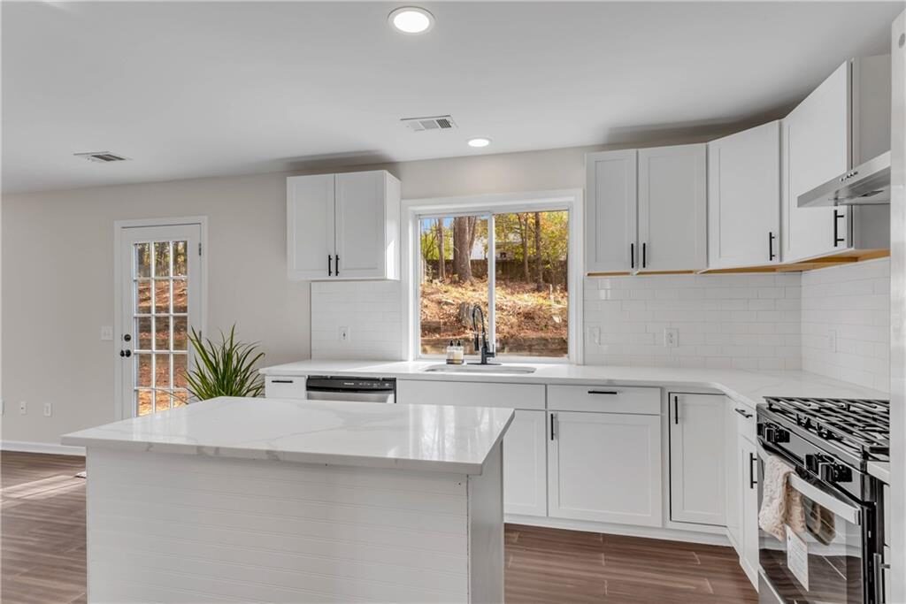 Kitchen island