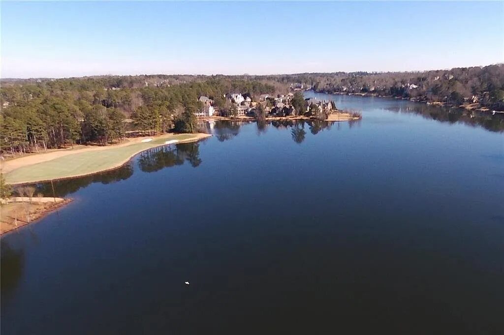 Aerial view of Lake Windward